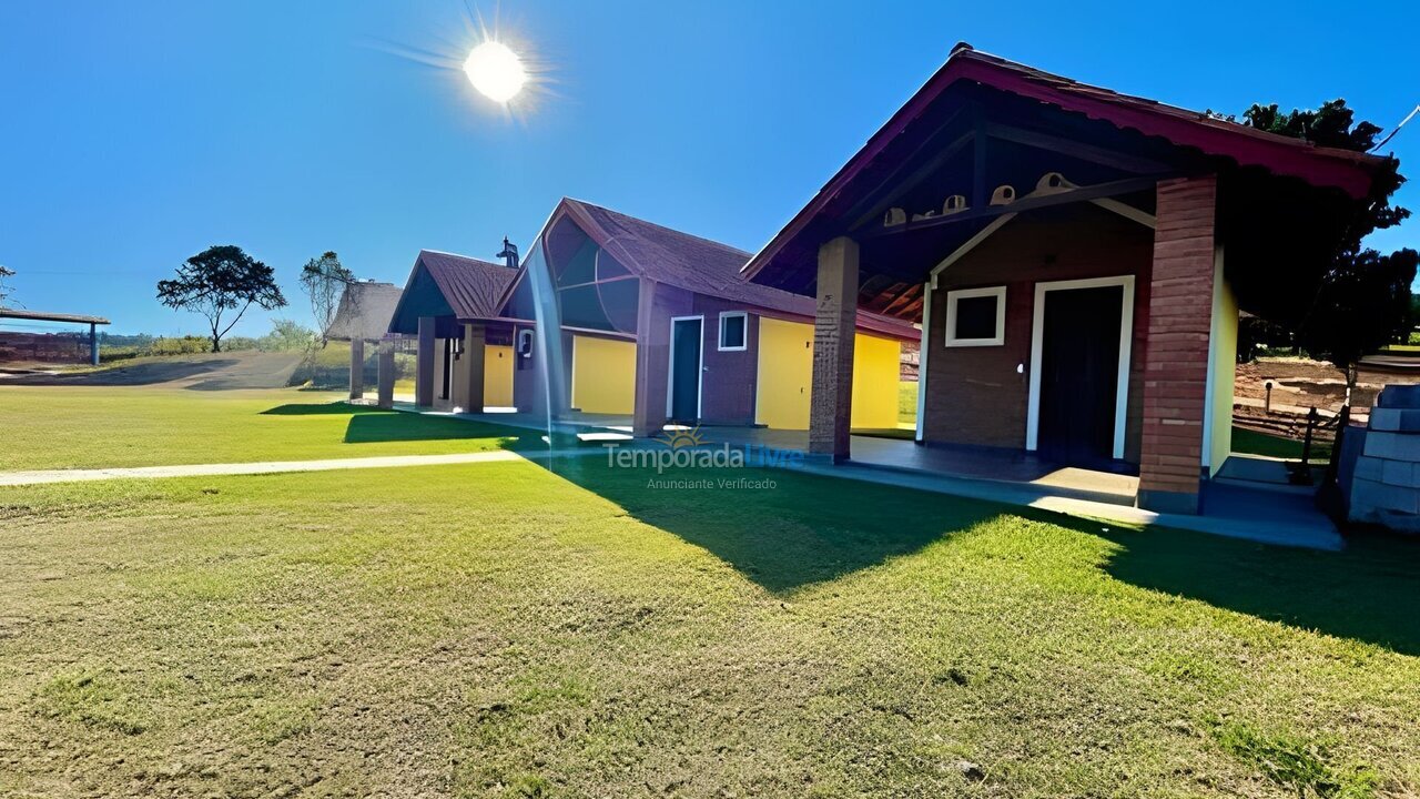 Casa para aluguel de temporada em Atibaia (Laranjal)