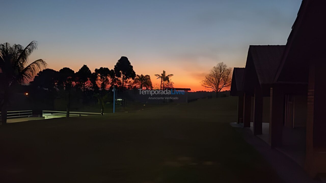 Casa para aluguel de temporada em Atibaia (Laranjal)