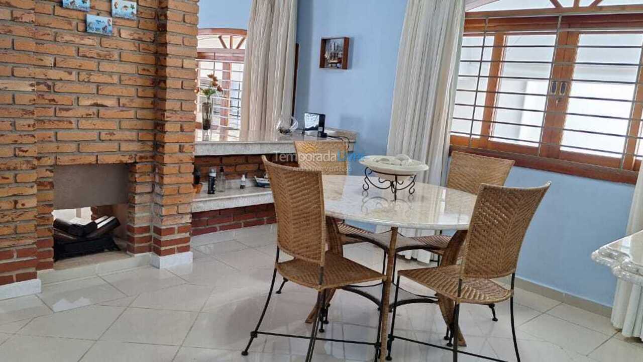 Casa para aluguel de temporada em Guarujá (Enseada)
