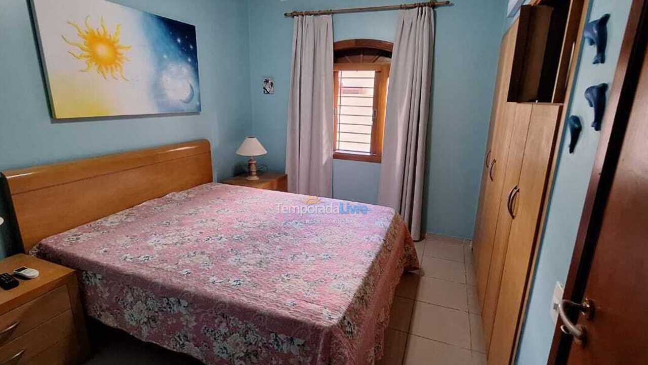 Casa para aluguel de temporada em Guarujá (Enseada)