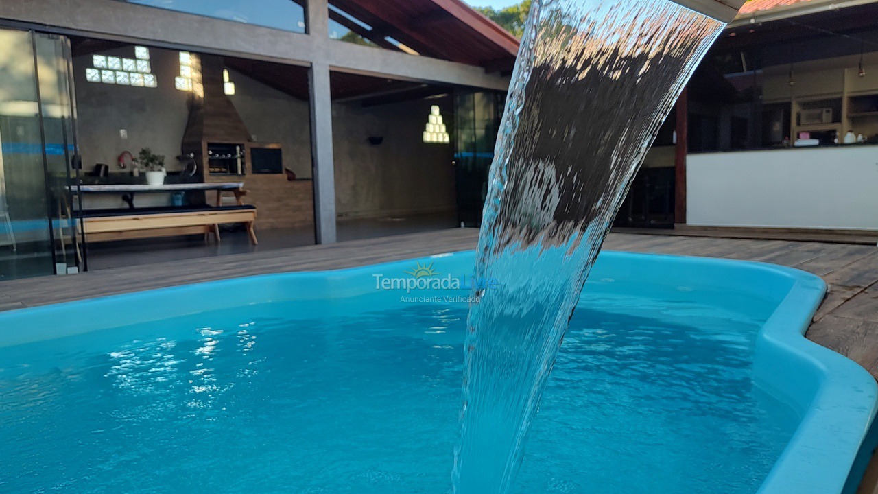 Casa para aluguel de temporada em Navegantes (Meia Praia)