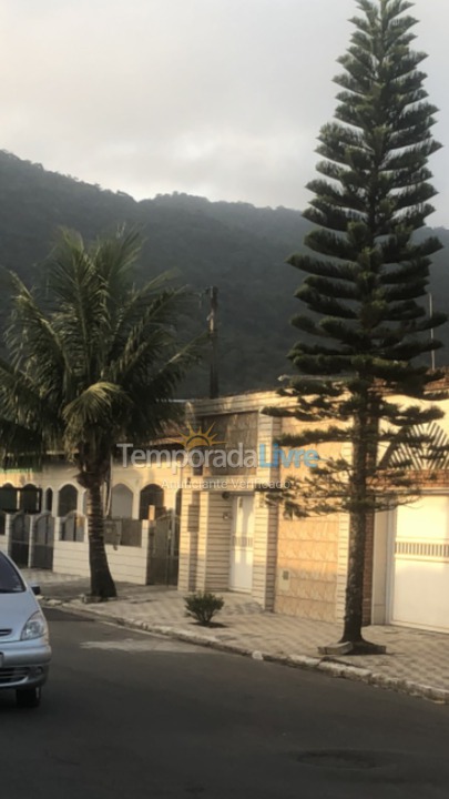 Casa para aluguel de temporada em Praia Grande (Solemar)