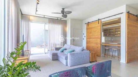 Spectacular Ocean View Penthouse at Thai Beach Home Spa