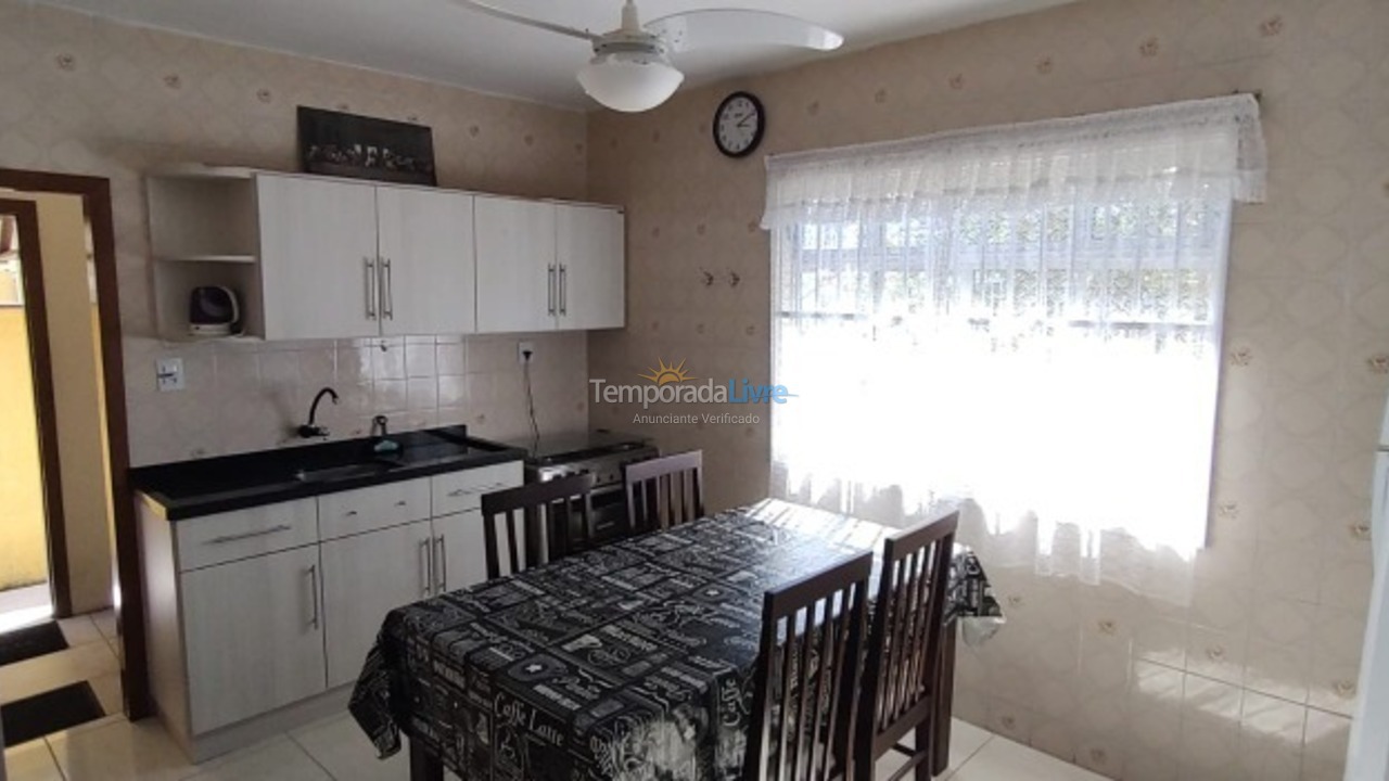 Casa para alquiler de vacaciones em São Francisco do Sul (Enseada)