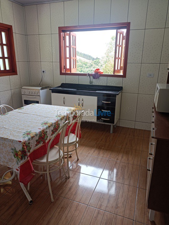 Casa para aluguel de temporada em Nazaré Paulista (Sertãozinho)