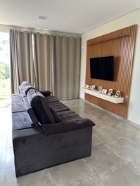 Casa de campo junto al lago con piscina