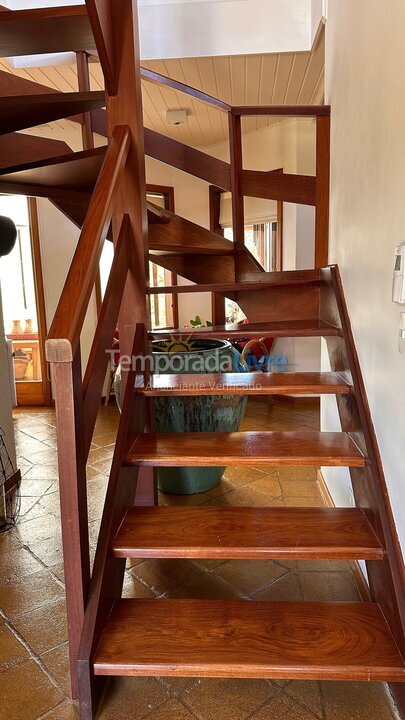 Casa para aluguel de temporada em Campos do Jordão (Iporanga)