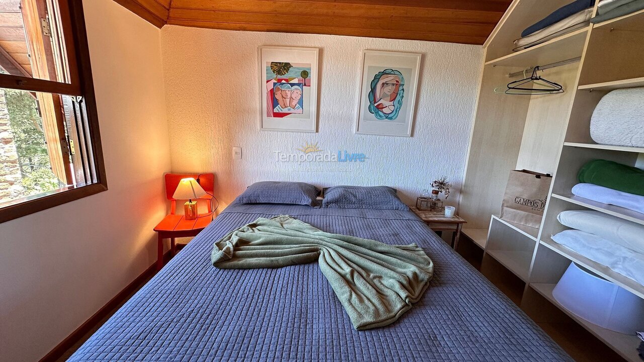 Casa para aluguel de temporada em Campos do Jordão (Iporanga)