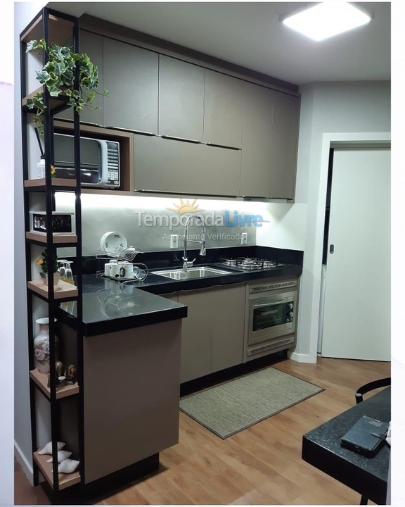 Apartamento para alquiler de vacaciones em Itapema (Meia Praia)
