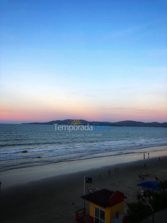 Apartamento para alquiler de vacaciones em Itapema (Meia Praia)