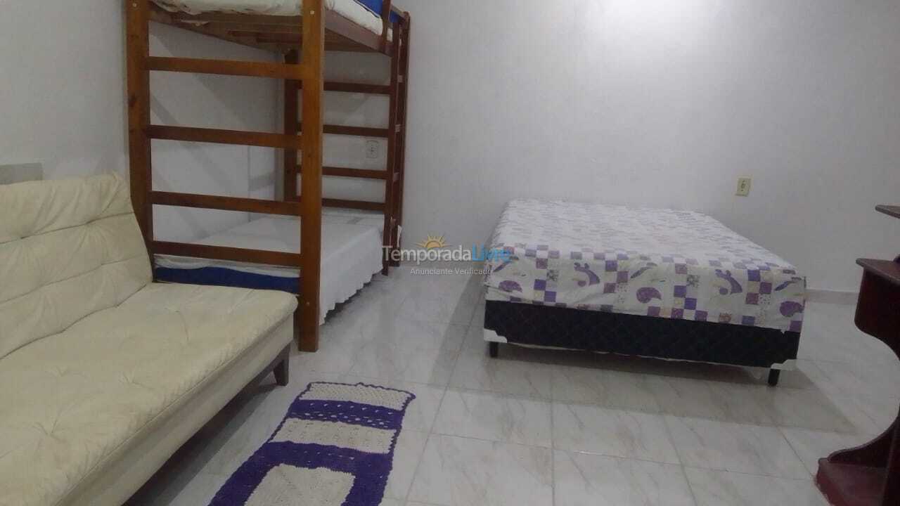 Casa para alquiler de vacaciones em Mongaguá (Vera Cruz)
