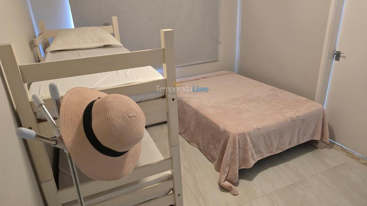 Apartamento para aluguel de temporada em Guarujá (Pitangueiras)