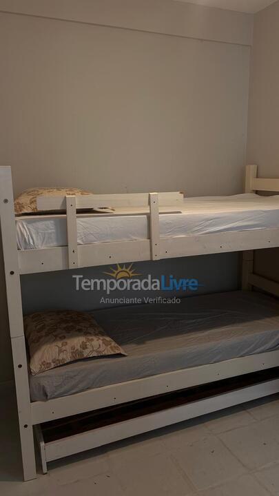 Apartamento para aluguel de temporada em Guarujá (Pitangueiras)