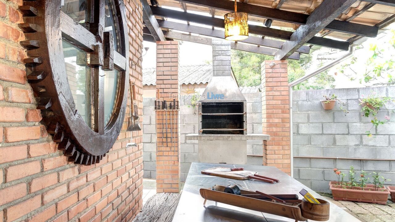 Casa para alquiler de vacaciones em Garopaba (Ferraz)