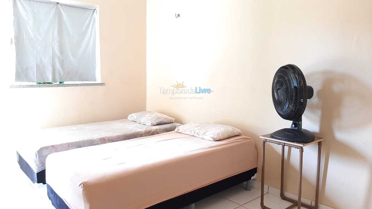 Casa para aluguel de temporada em Aquiraz (Chacara da Prainha)