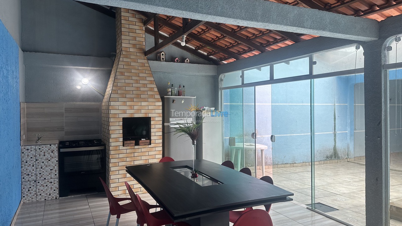 Casa para alquiler de vacaciones em Matinhos (Balneario Costa Azul)