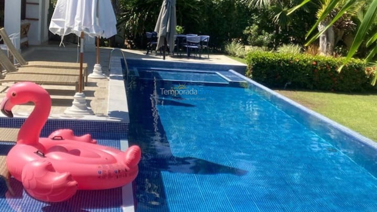 Casa para aluguel de temporada em Camaçari (Praia de Guarajuba)