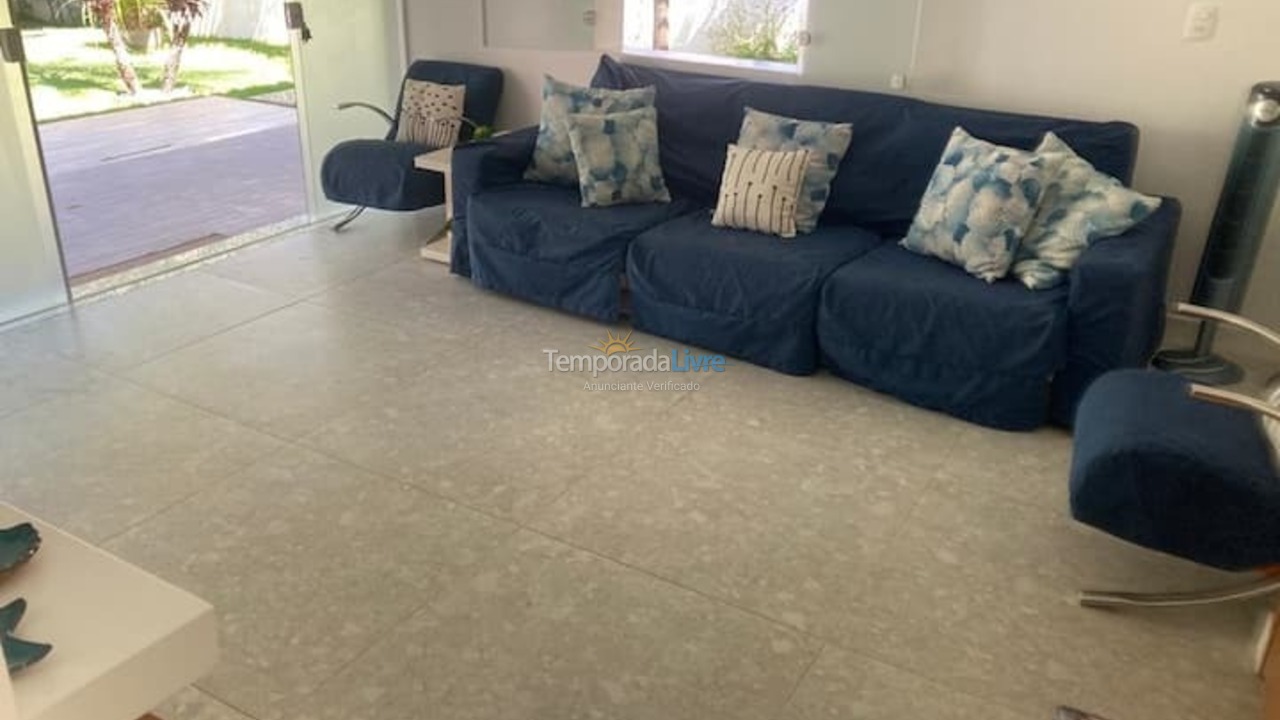 Casa para aluguel de temporada em Camaçari (Praia de Guarajuba)