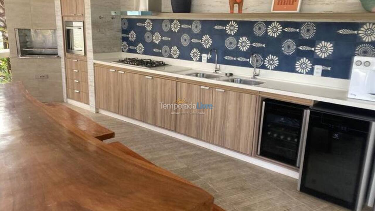 Casa para aluguel de temporada em Camaçari (Praia de Guarajuba)