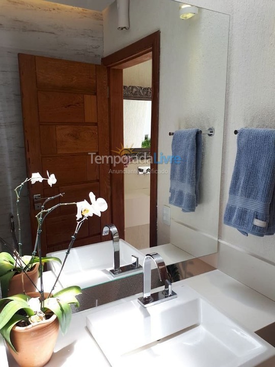 Casa para aluguel de temporada em Camaçari (Praia de Guarajuba)