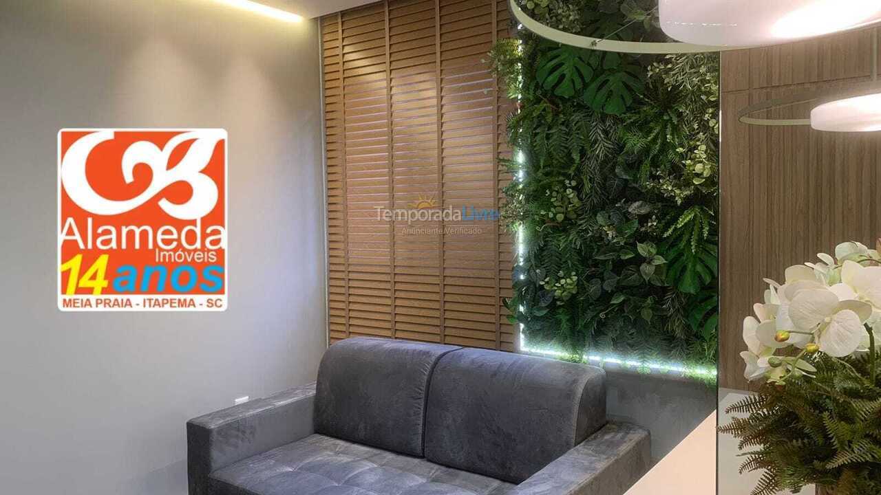 Apartamento para alquiler de vacaciones em Itapema (Meia Praia)