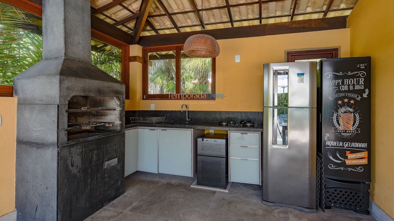 Casa para aluguel de temporada em Mata de São João (Imbassaí)