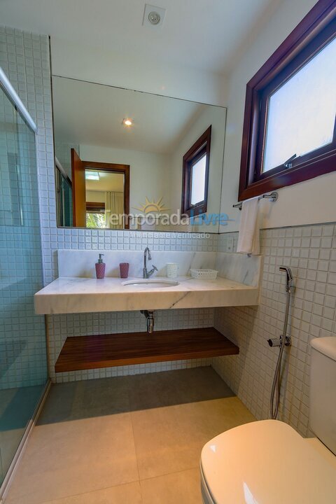 Casa para aluguel de temporada em Mata de São João (Imbassaí)