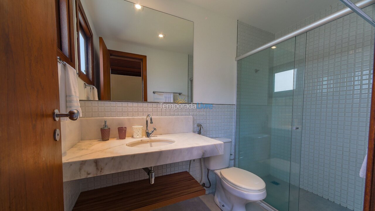 Casa para aluguel de temporada em Mata de São João (Imbassaí)