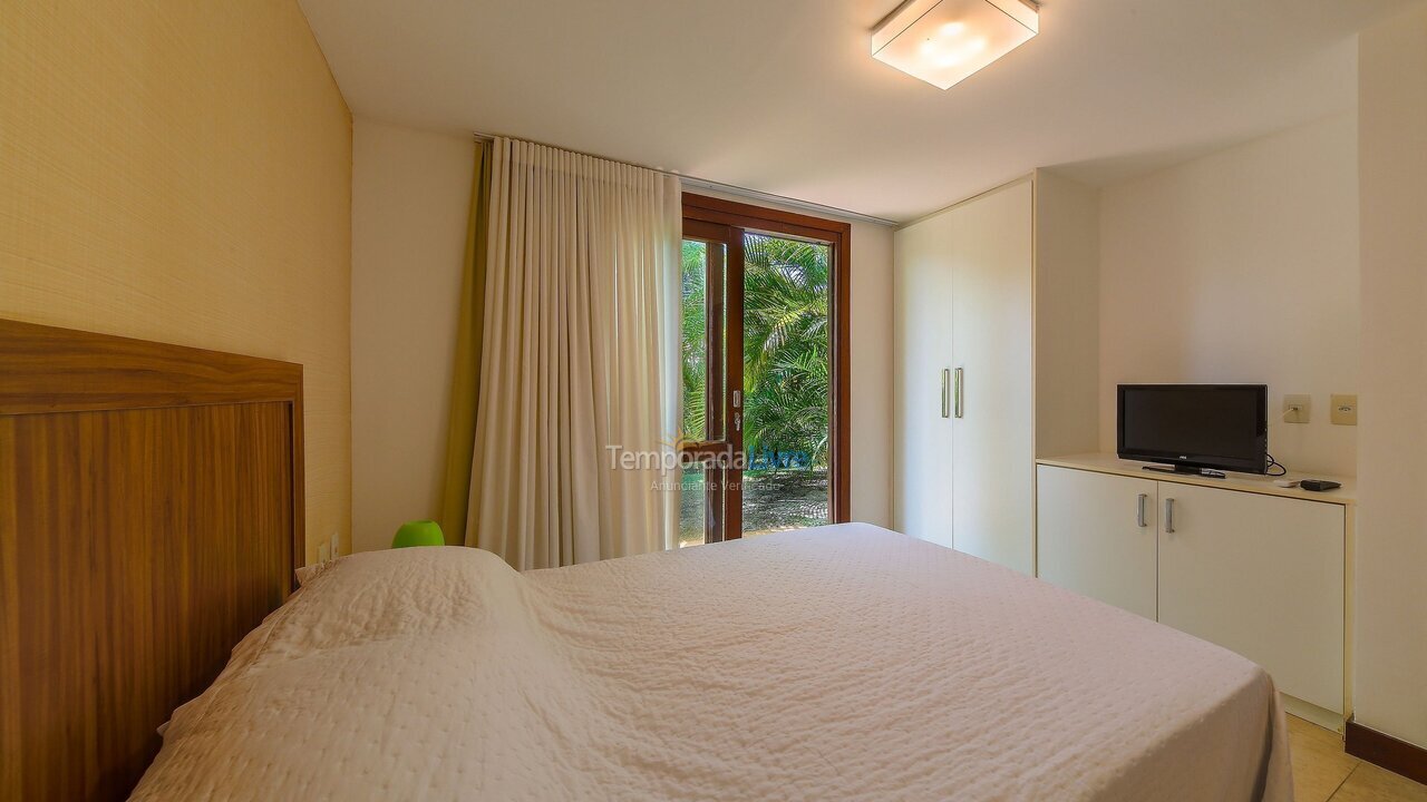 Casa para aluguel de temporada em Mata de São João (Imbassaí)