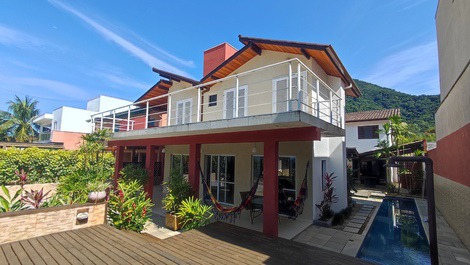 Praia da Lagoinha frente para o mar condomínio salga
