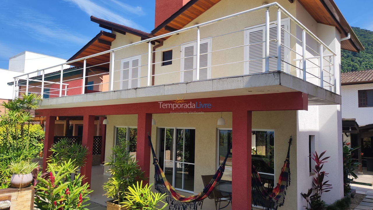Casa para aluguel de temporada em Ubatuba (Lagoinha)