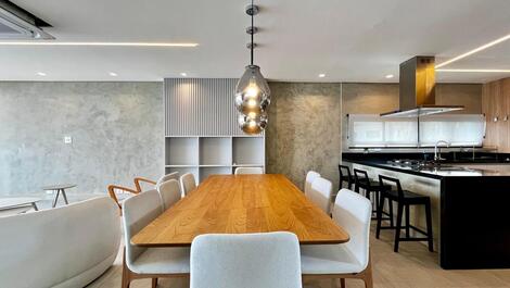 ALQUILER DE ALTO STANDARD EN MARESIAS, FRENTE AL MAR