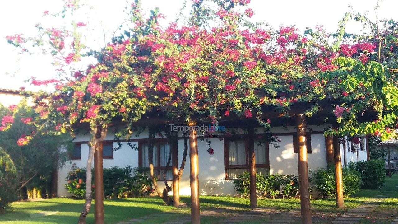 Casa para aluguel de temporada em Mata de São João (Imbassaí)
