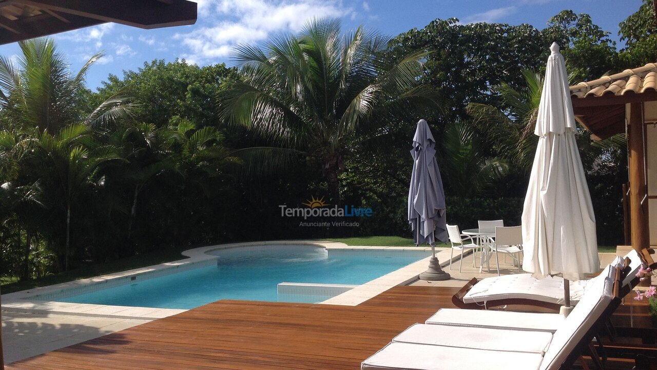 Casa para aluguel de temporada em Mata de São João (Imbassaí)