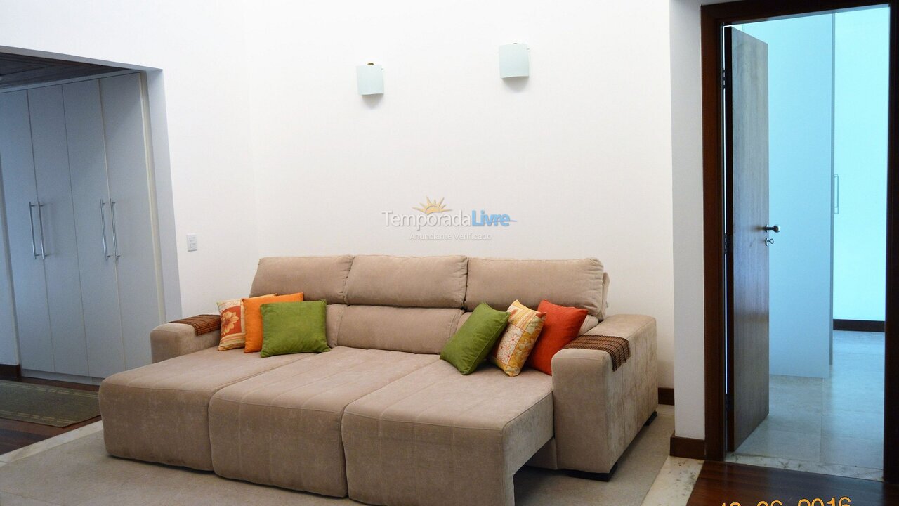 Casa para aluguel de temporada em Mata de São João (Imbassaí)