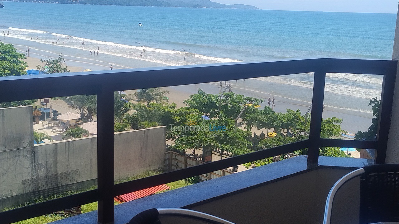 Apartment for vacation rental in Itapema (Meia Praia)