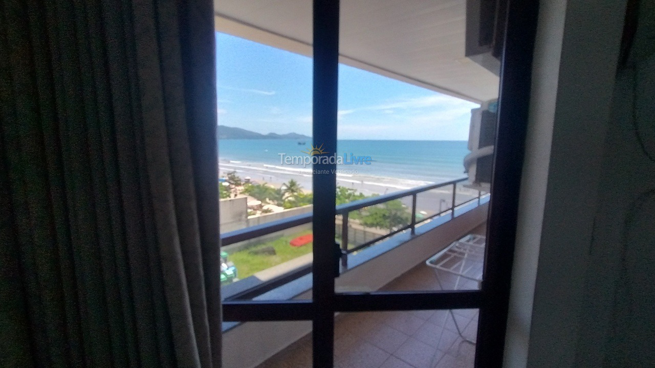Apartment for vacation rental in Itapema (Meia Praia)
