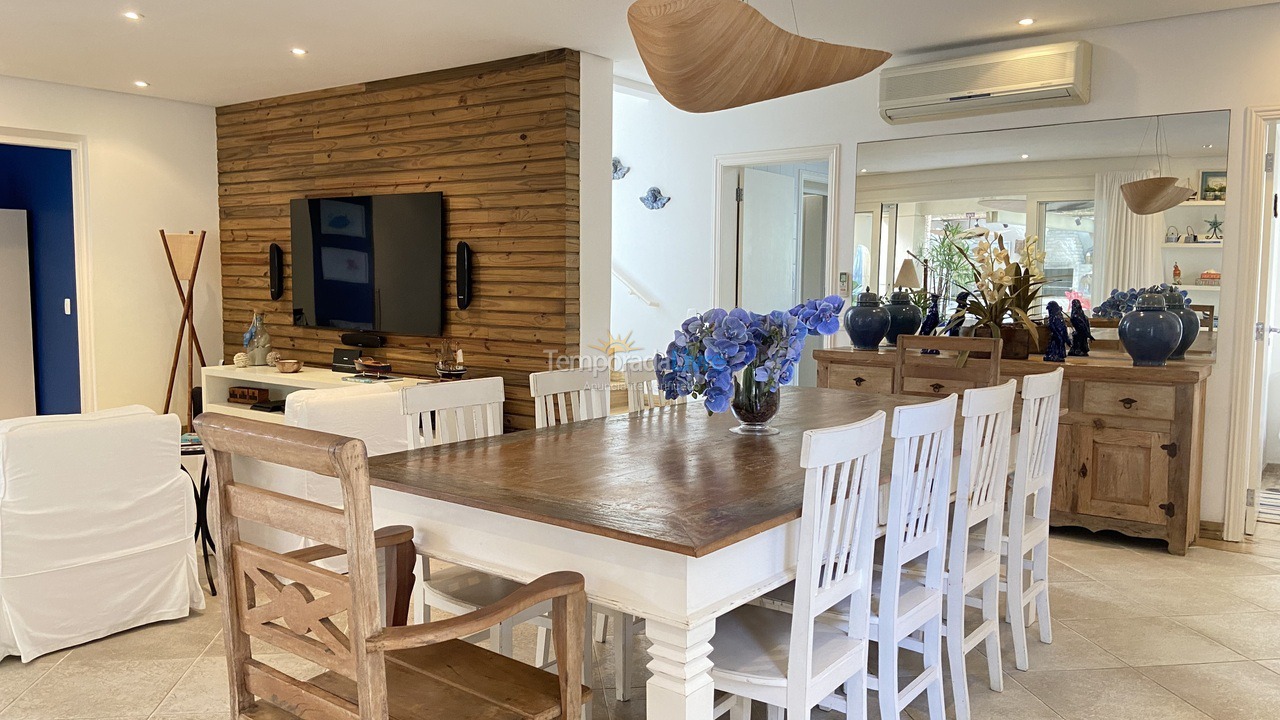 Casa para alquiler de vacaciones em São Sebastião (Praia da Baleia)