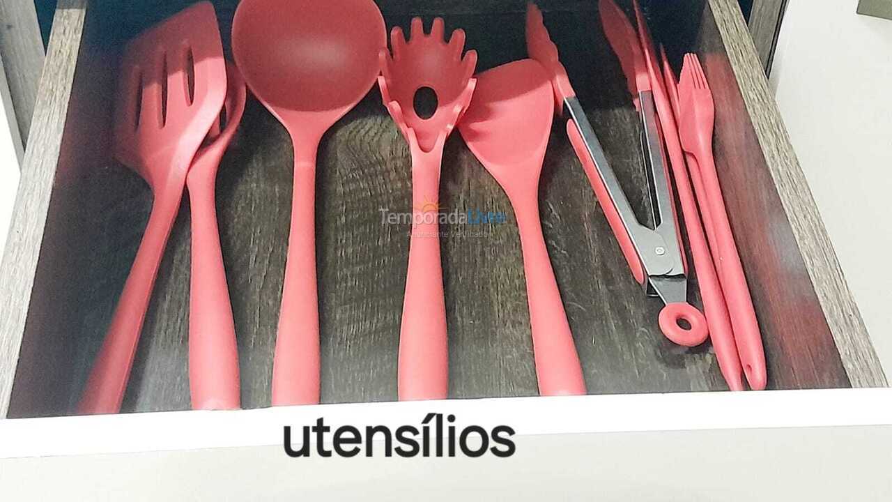 Apartamento para aluguel de temporada em Praia Grande (Vila Tupi)