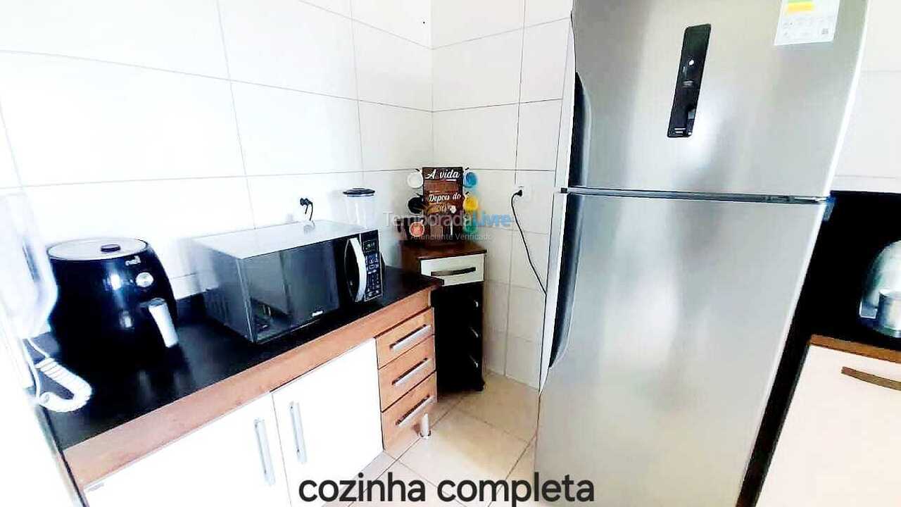 Apartamento para aluguel de temporada em Praia Grande (Vila Tupi)