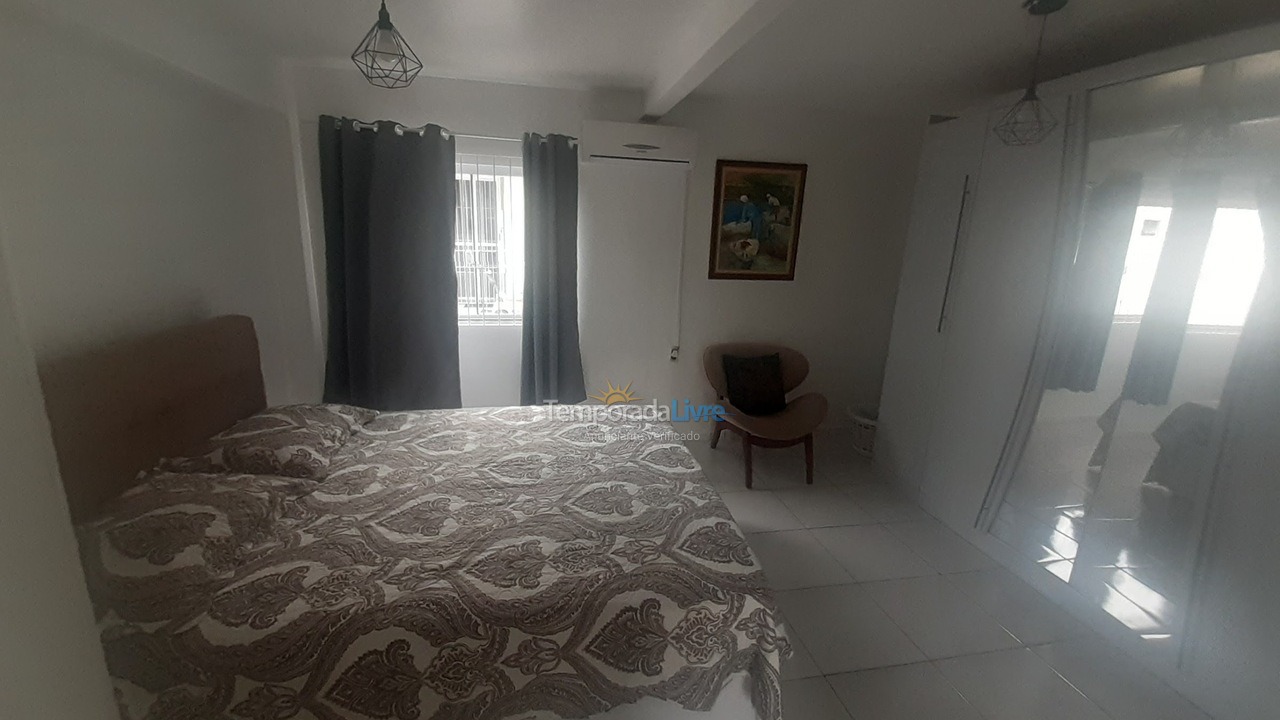 Casa para aluguel de temporada em Porto Belo (Praia de Porto Belo)