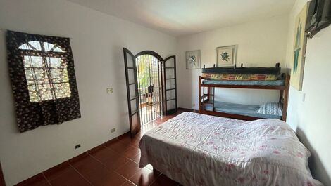 Alquilo Casa por Temporada P / Grupo de hasta 20 Personas y Familia