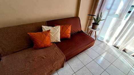 Apto aconchegante e arejado apenas 50 mts da praia em Vila Mirim - PG