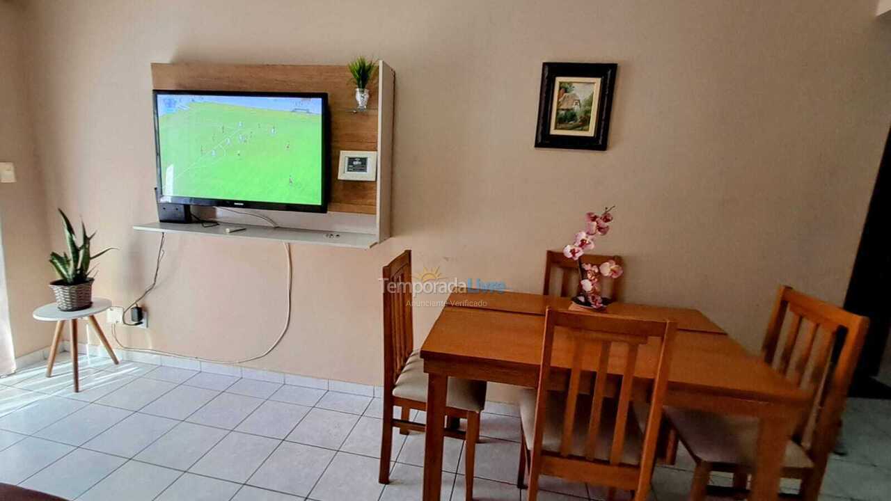 Apartamento para aluguel de temporada em Praia Grande (Vila Mirim)
