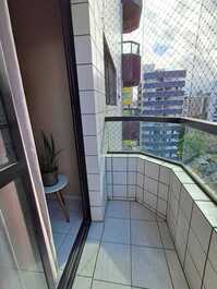 Apto aconchegante e arejado apenas 50 mts da praia em Vila Mirim - PG