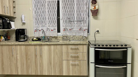 Cozinha completa- fogão 6 bocas e 2 fornos 