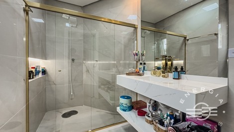 Spectacular house on the Riviera Large heated pool