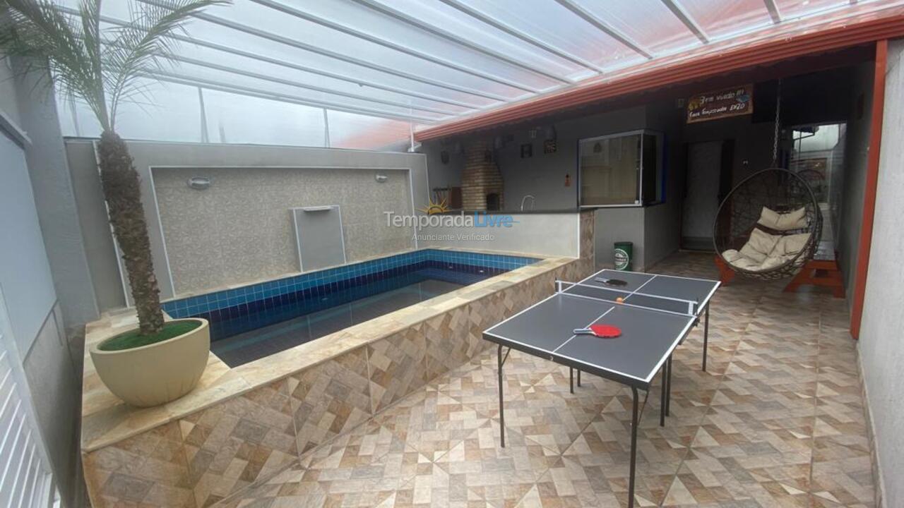 Casa para alquiler de vacaciones em Itanhaém (Jardim Suarão)