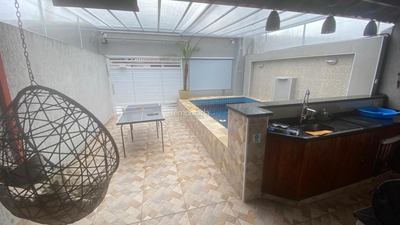 Casa para alquiler de vacaciones em Itanhaém (Jardim Suarão)