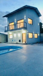 Praia Grande Linda Casa Duplex 3Q com Ar Split Piscina Churrasqueira